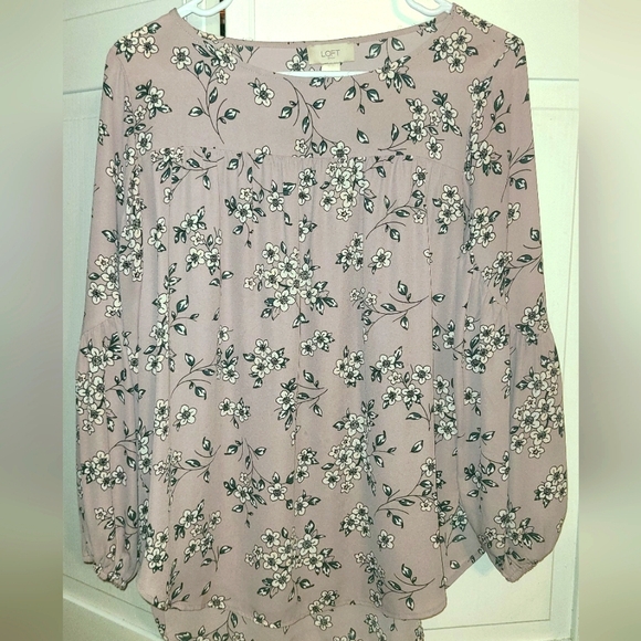 LOFT Tops - LOFT Floral Blouse in Soft Pink and White